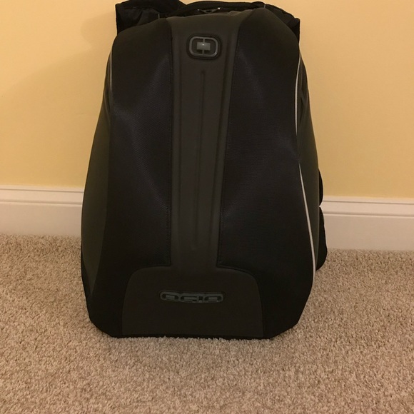 OGIO No Drag Backpack - Picture 10 of 12